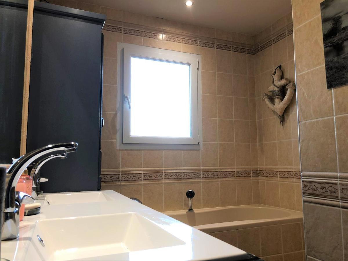 Belle Arlesienne Avec Piscine, Terrasse, Jardin, Garage