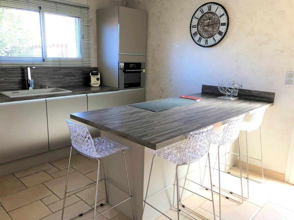 Belle Arlesienne Avec Piscine, Terrasse, Jardin, Garage Villa