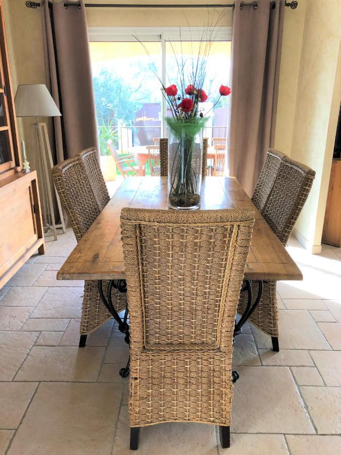 Belle Arlesienne Avec Piscine, Terrasse, Jardin, Garage * Arles